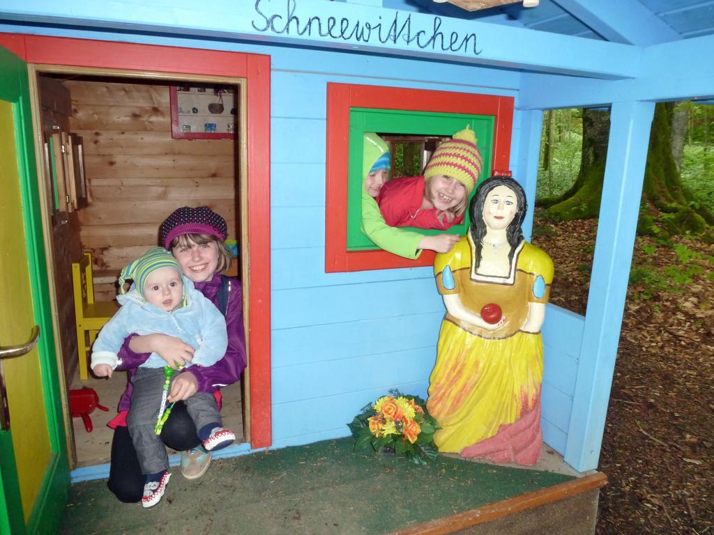 Ferienwohnung Kaltenleitner Weissenkirchen im Attergau Pokoj fotografie