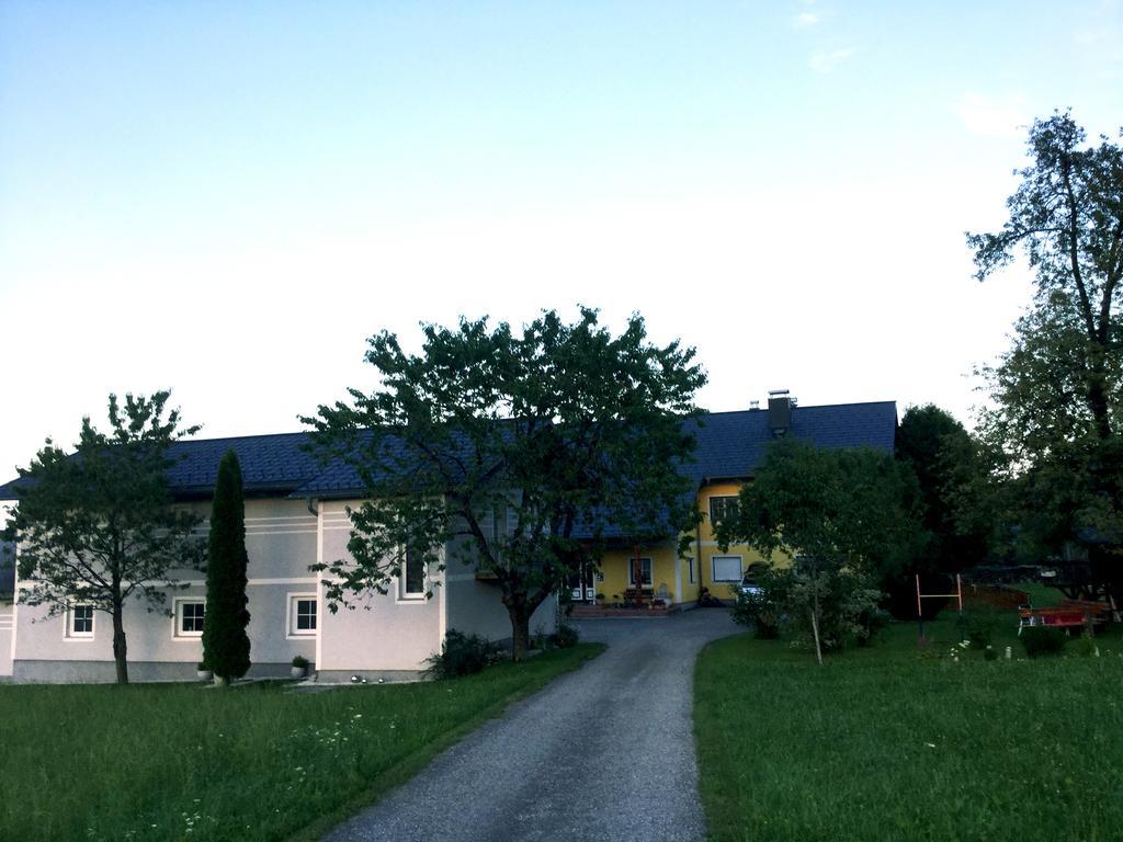 Ferienwohnung Kaltenleitner Weissenkirchen im Attergau Pokoj fotografie